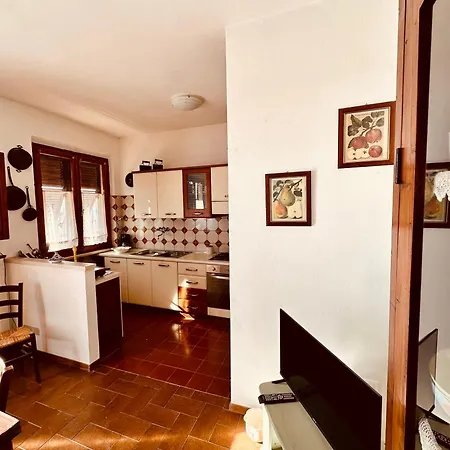Casa Marcella A Castagneto